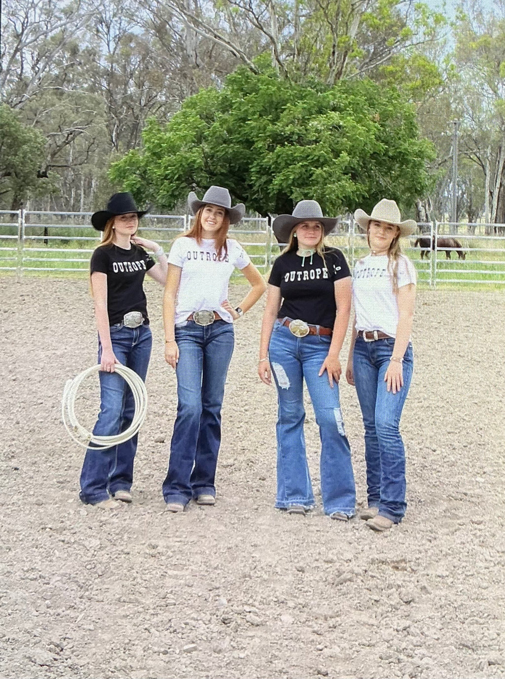 Outrope signature tee ladies