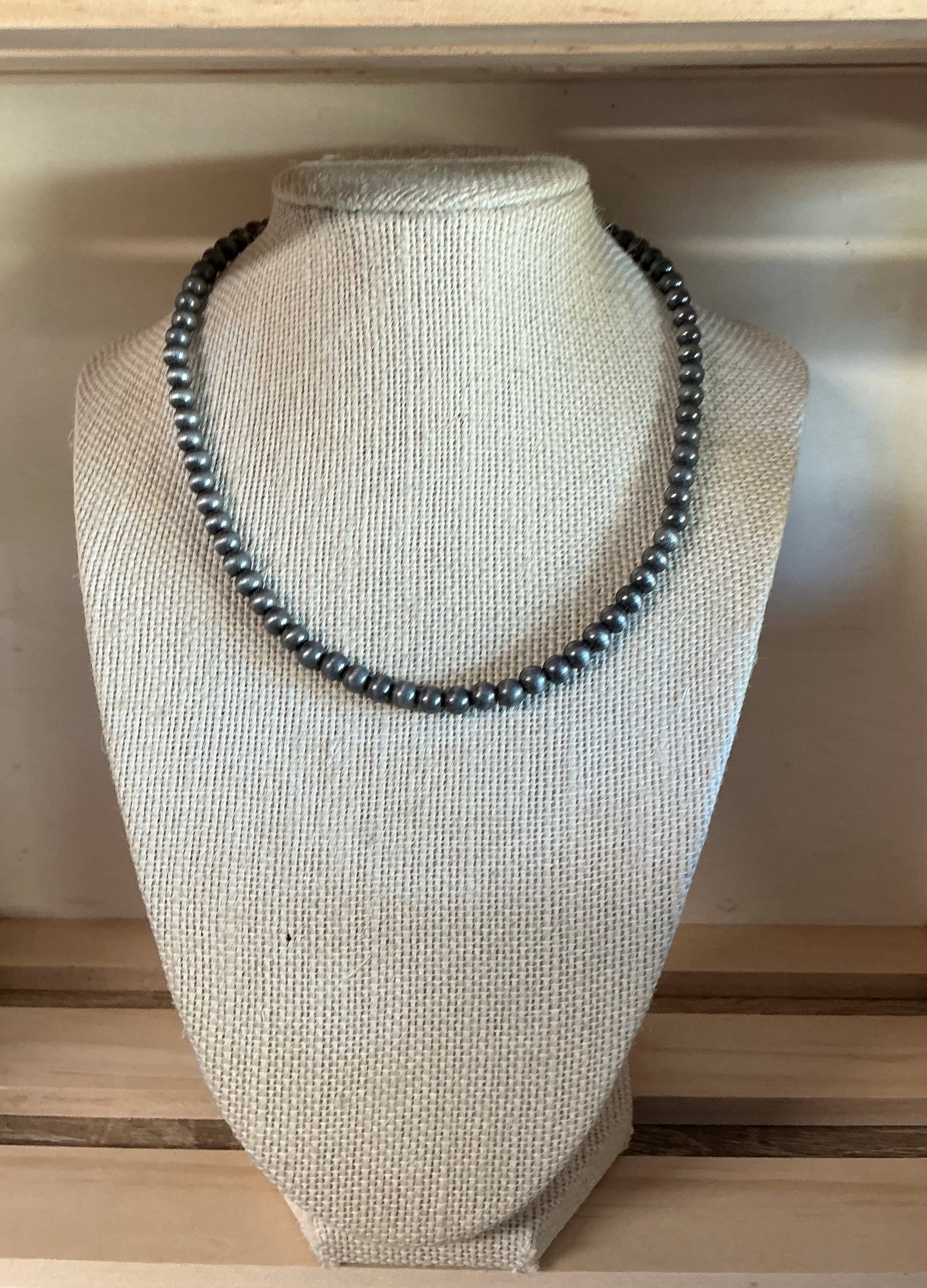Single strand Navajo bead